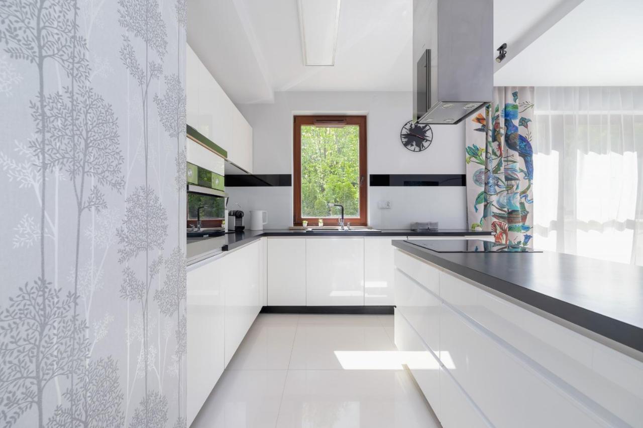 Wonderful Apartment Garden Residence By Noclegi Renters Krakkó Kültér fotó